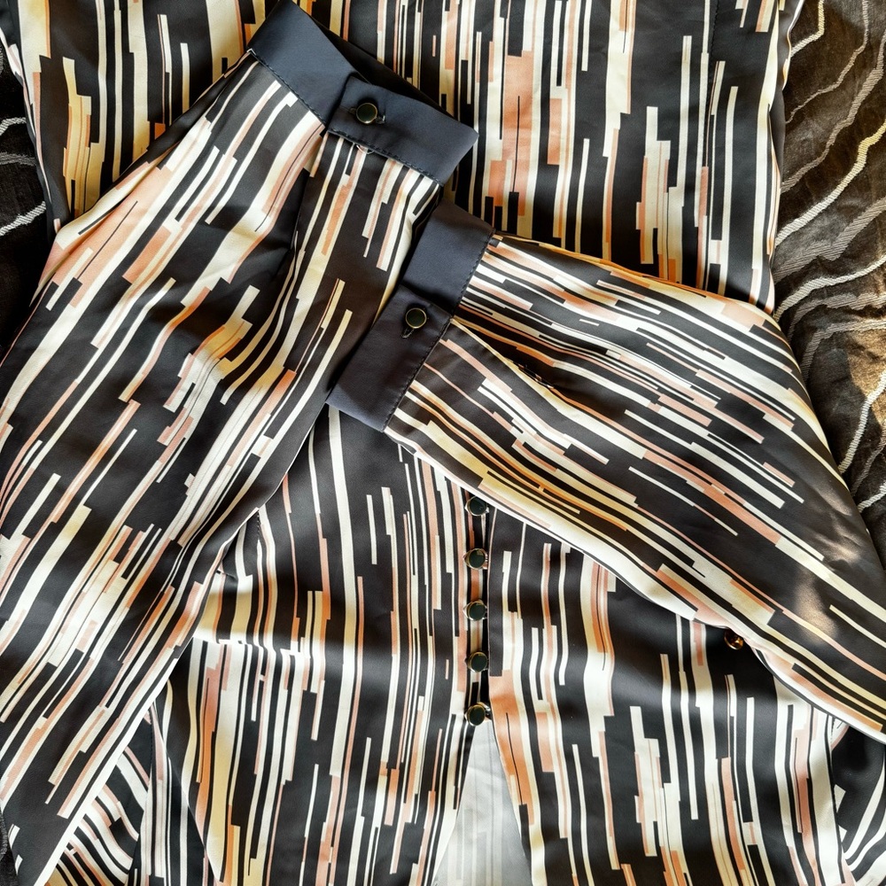 Chico's Black and White Graphic Blouse with Mandarin Collar - Picture 3 of 6